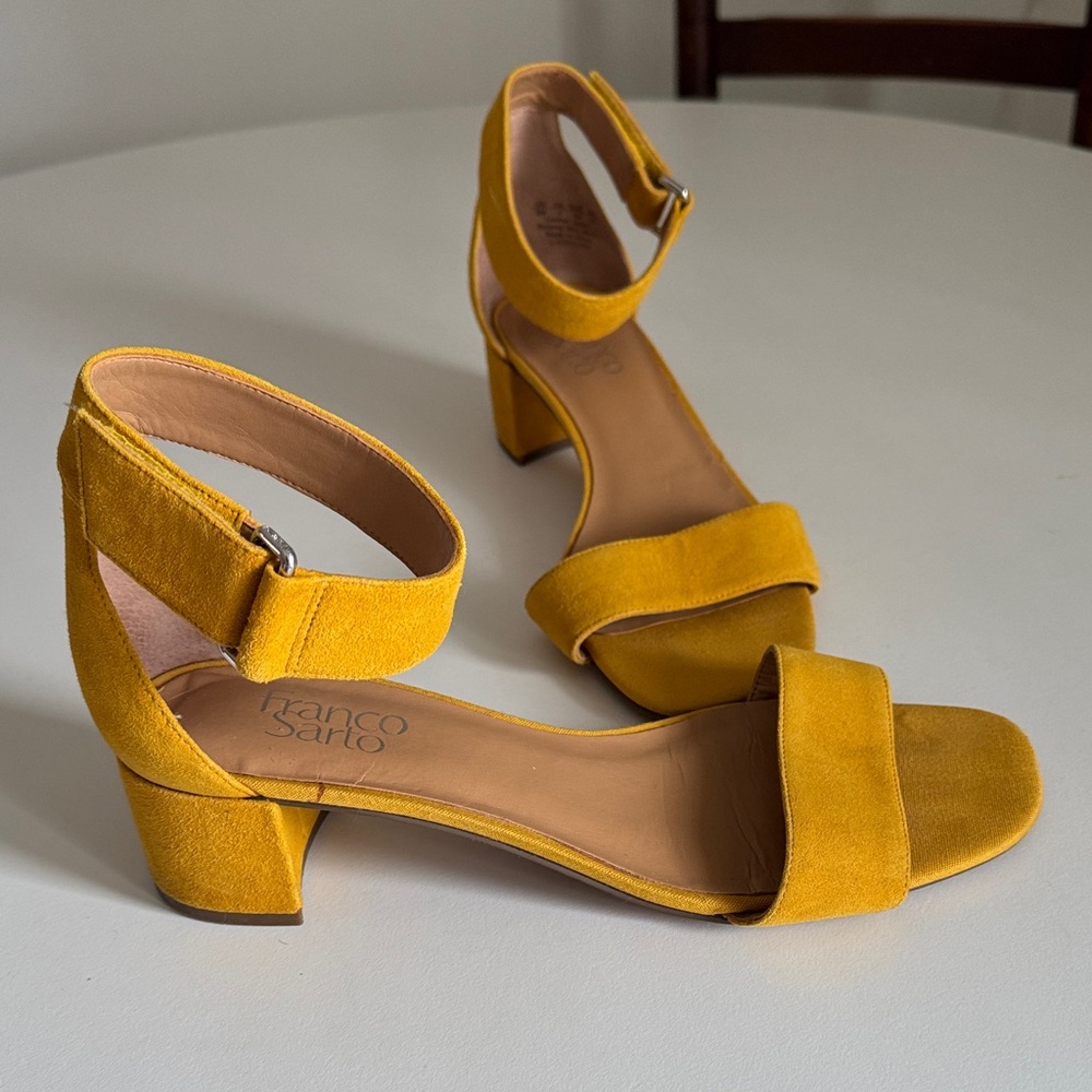 Franco Sarto Mustard Yellow Suede Block Heels Sandals Size 9